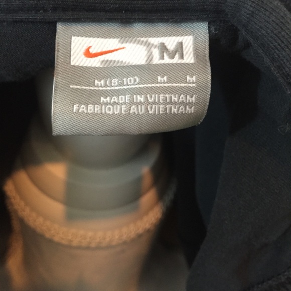 Nike zip up jacket🖤 - Picture 5 of 5